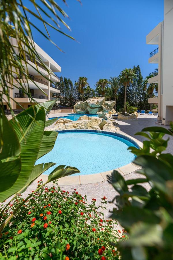 Mediterranean Sunrise Complex オロクリニ エクステリア 写真